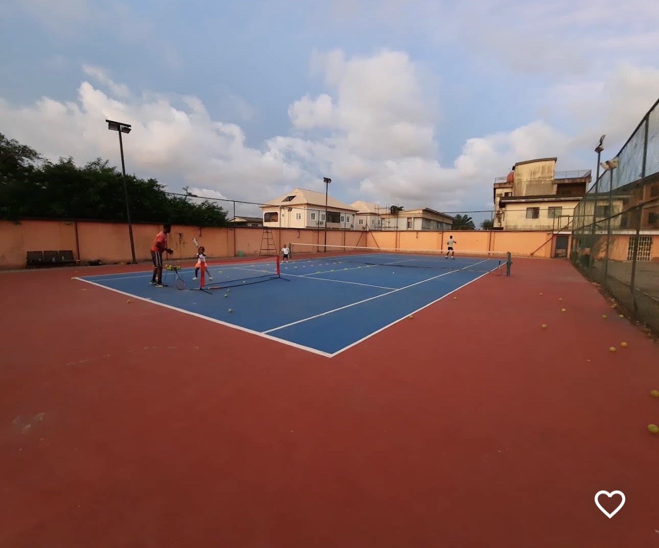Monaliza Tennis Club entrance